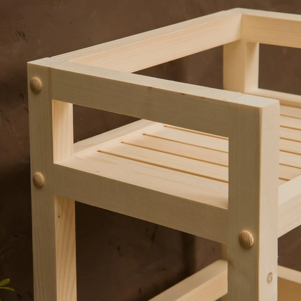 Деревянные стеллажи, тумбочки, этажерки на колесиках